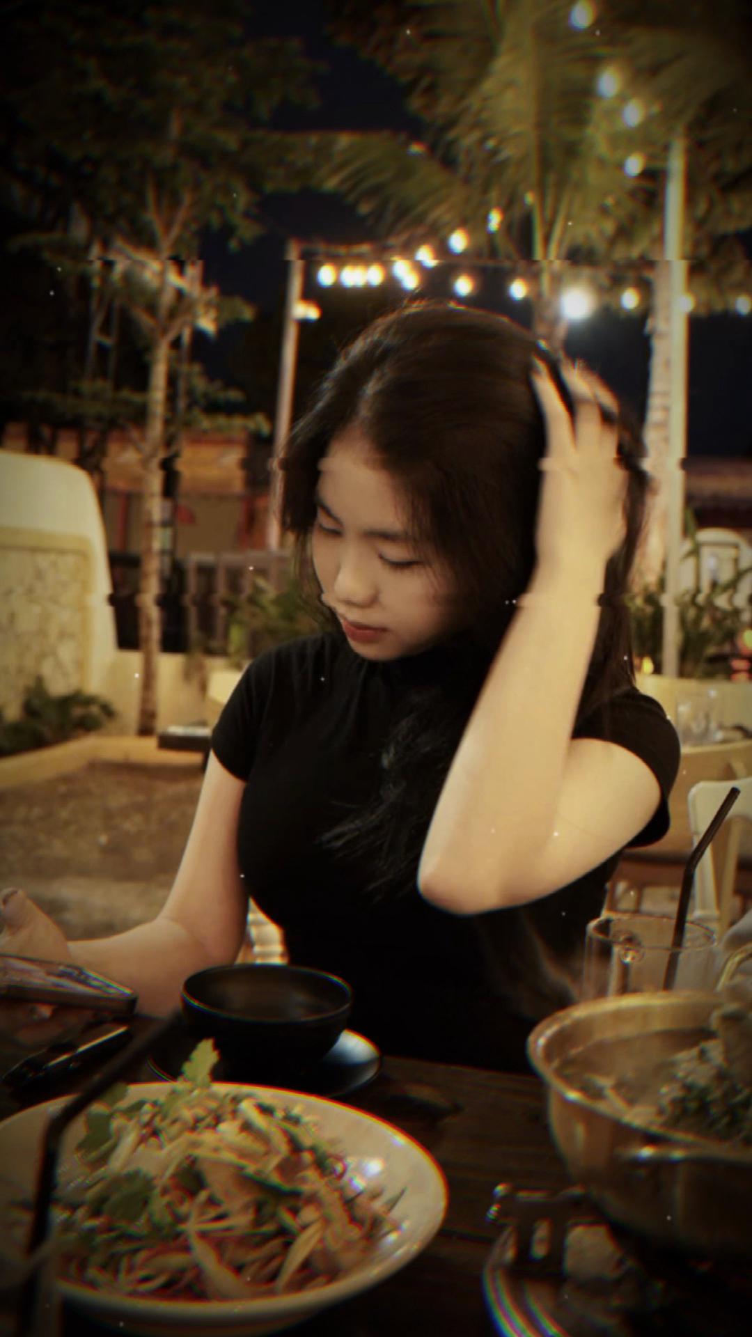 @quả trứng v&ocirc; ơn 🐣