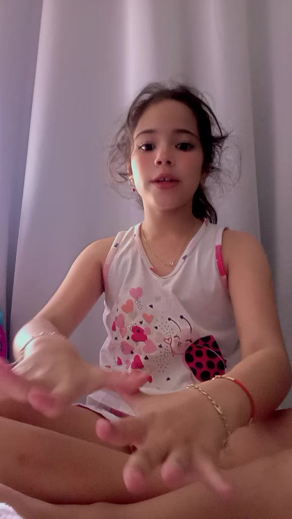 @Valentina Fernandes