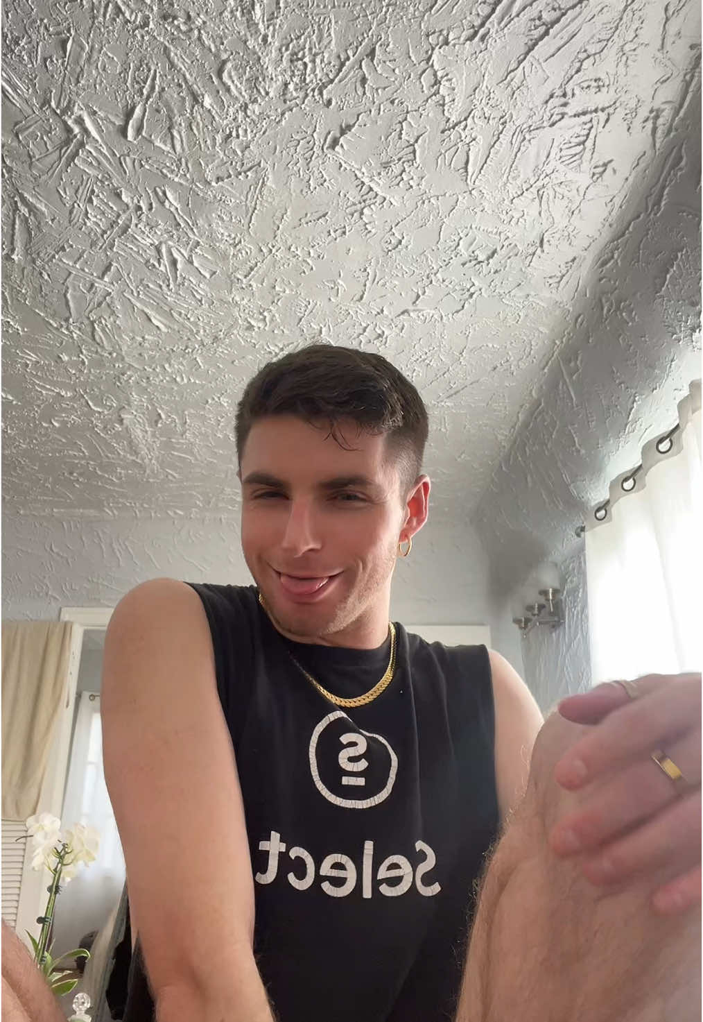 @hyperboy