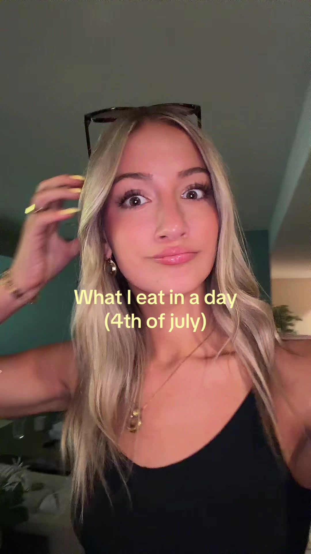 @caitlynnavery