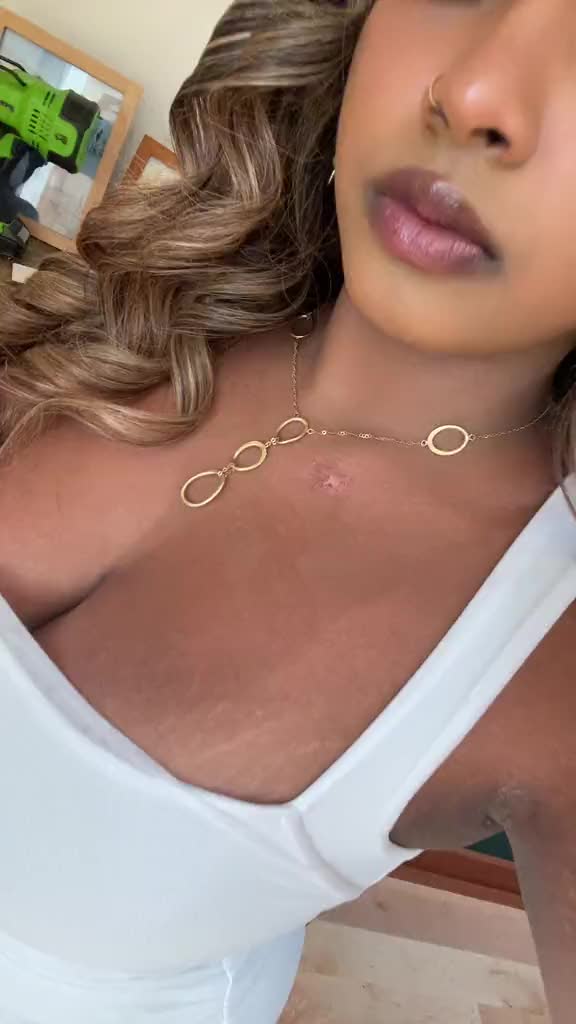 @.urfavbrowngyal