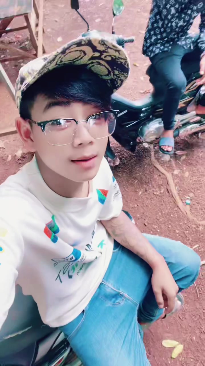 @បងមោឃ៚🧸☂️