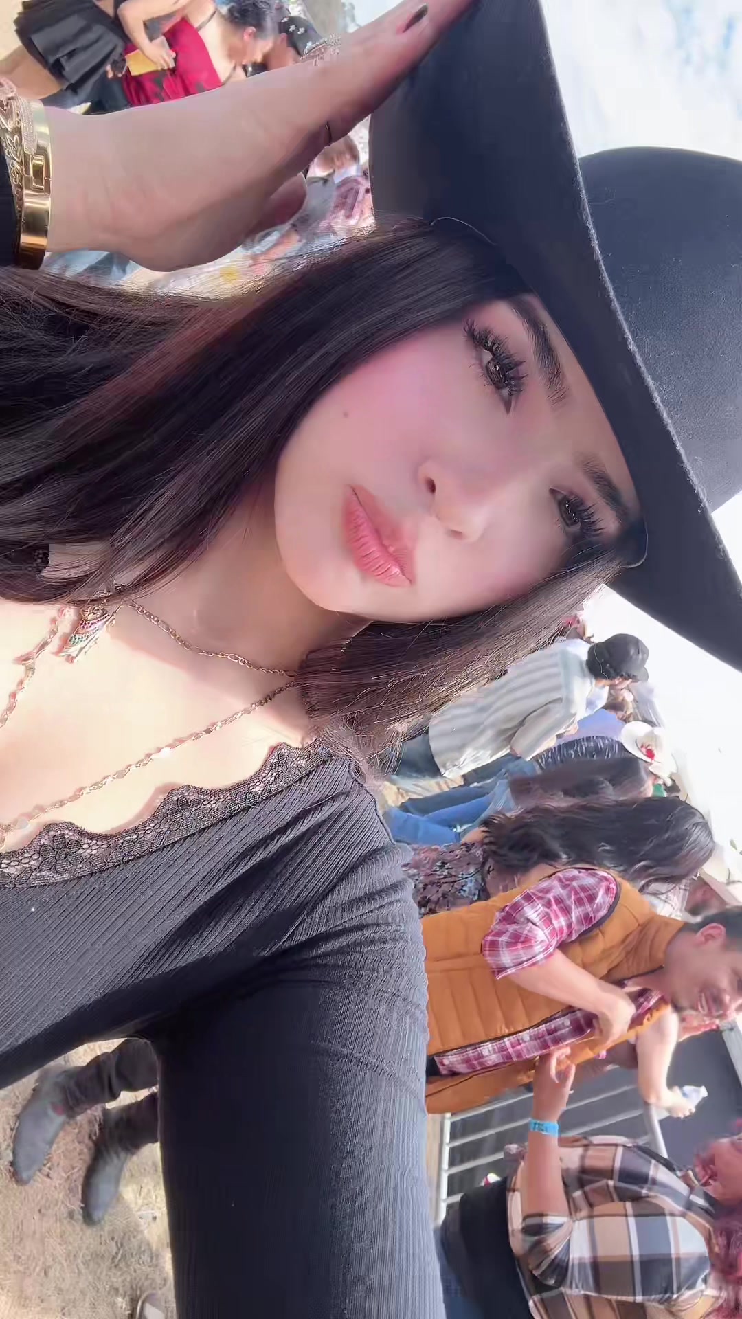 @𝓐𝓲𝓵𝔂𝓷 𝓥𝓪𝓵𝓮𝓷𝓬𝓲𝓪