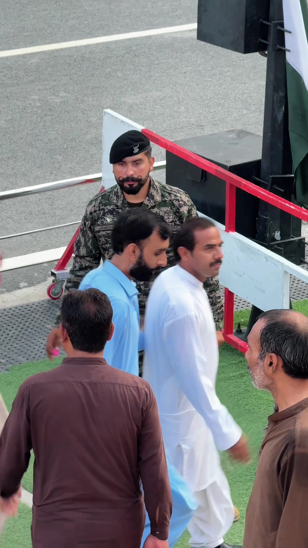 @Faiصal🇵🇰