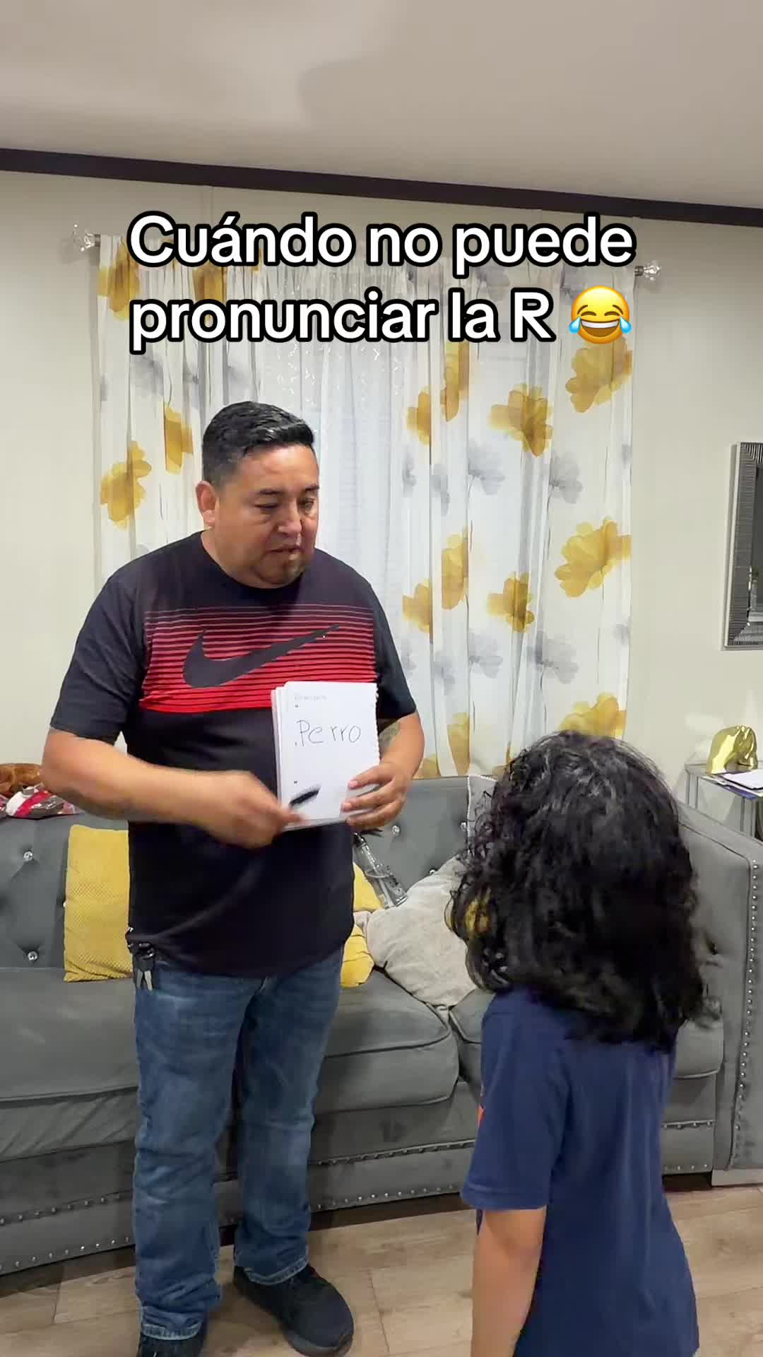 @Una familia mexicana🇲🇽