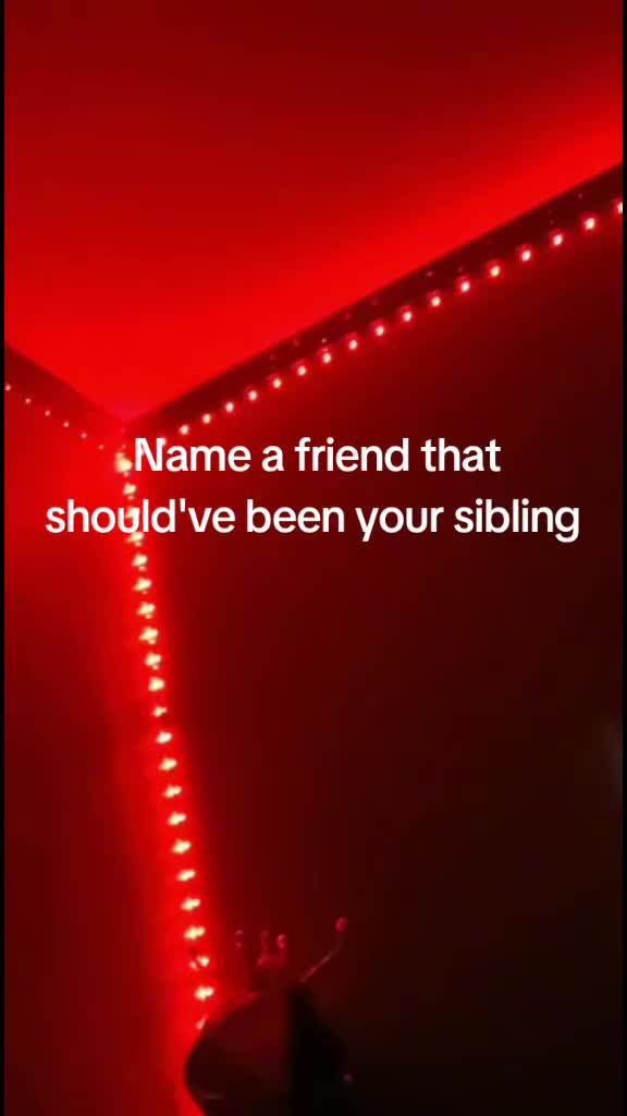 @R A Y A N