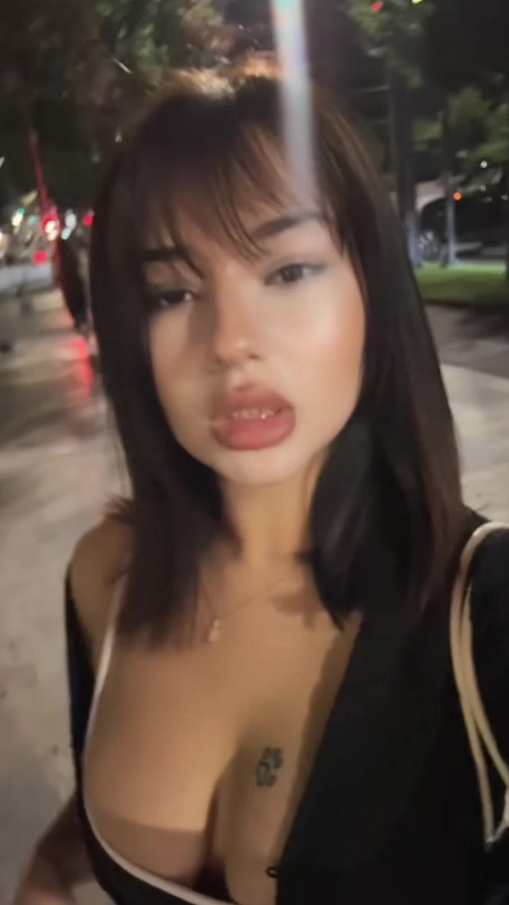 @hq.jm