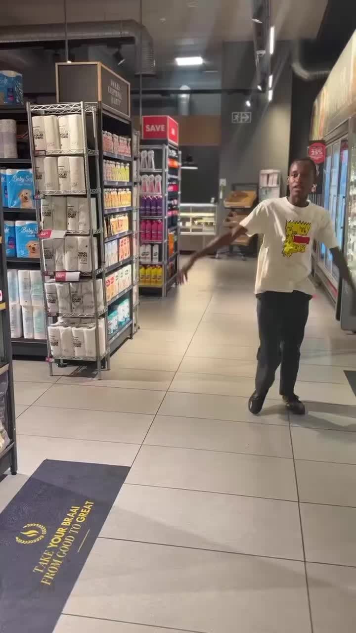 @Fefe Masigo🇿🇦