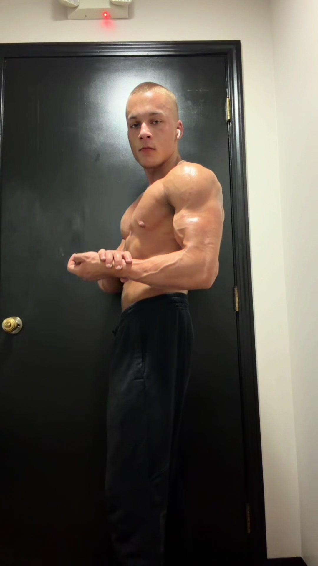 @Swolebruhz