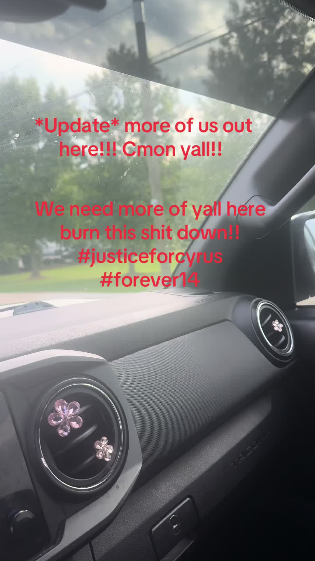 @PrettyWithaScar