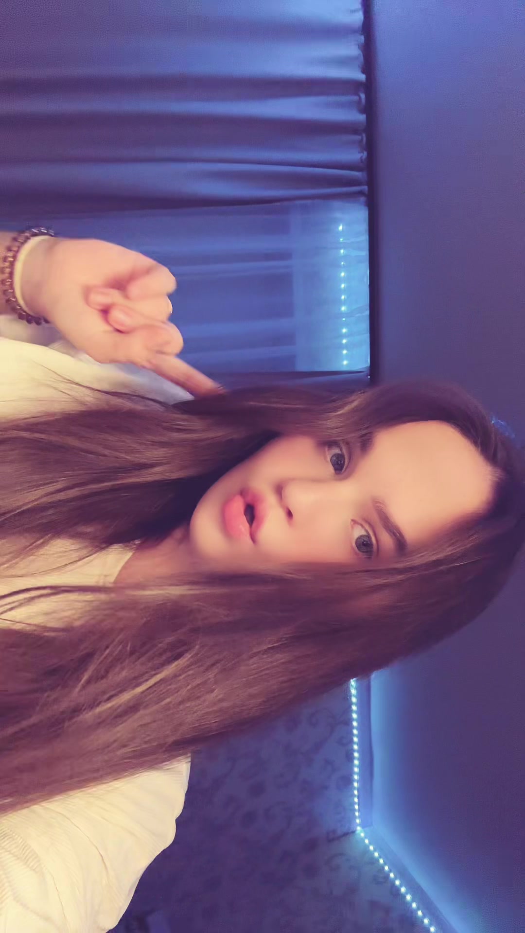 @yana