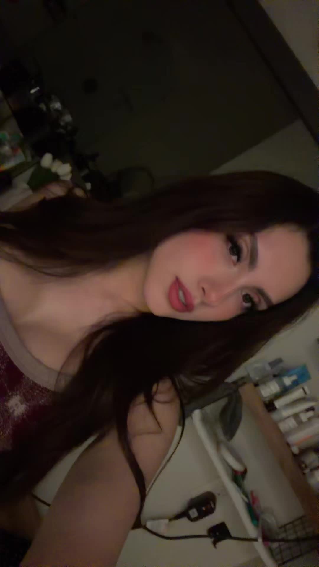 @𝗥𝗲𝘆𝗻𝗮 𝗚𝗼𝘆𝘁𝗶𝗮