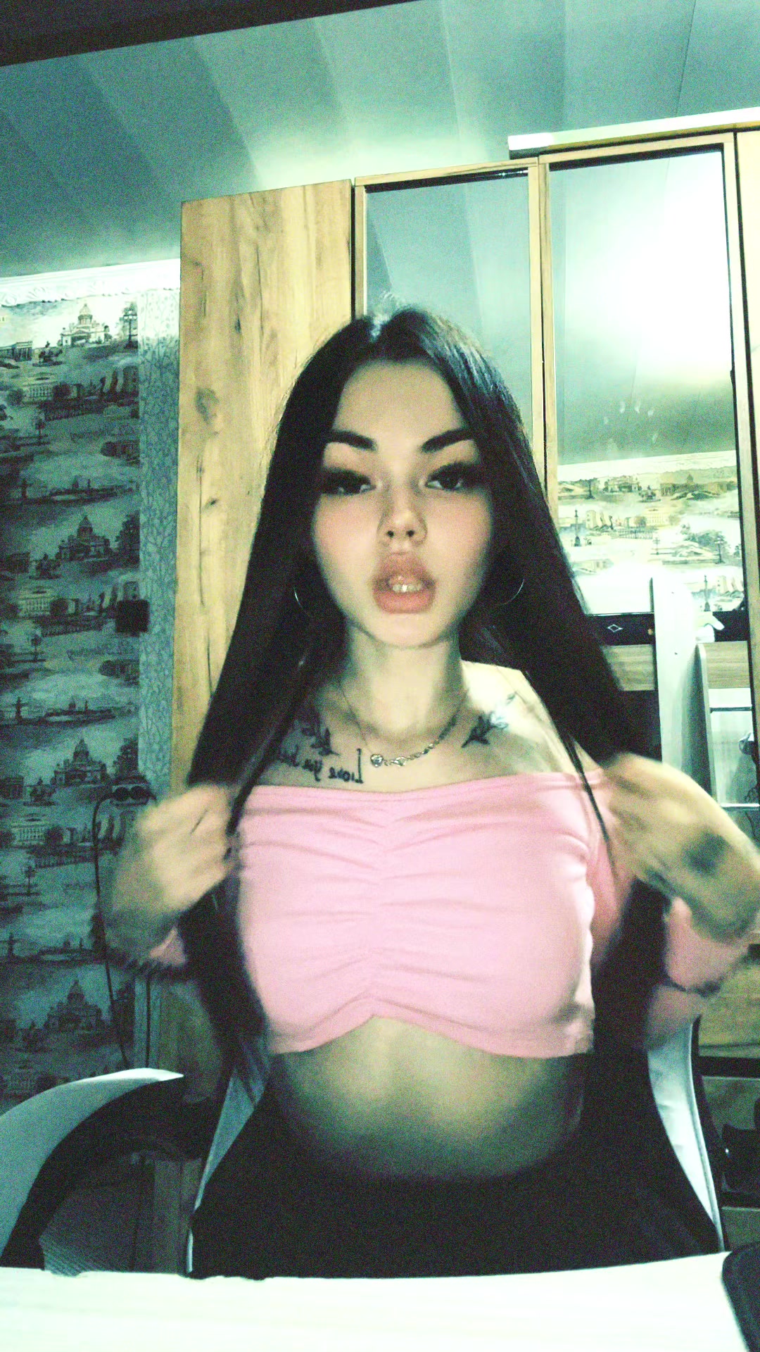 @Сучка&hearts;️😏