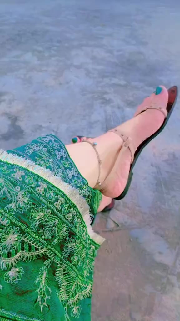 @sara khan