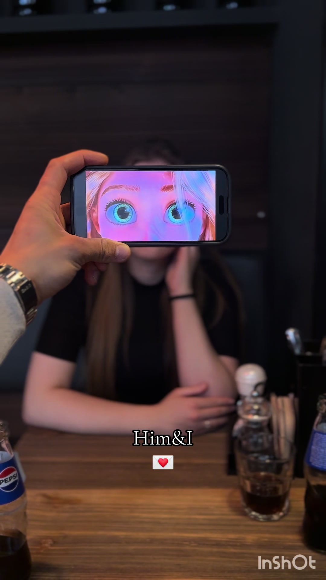 @𝒱