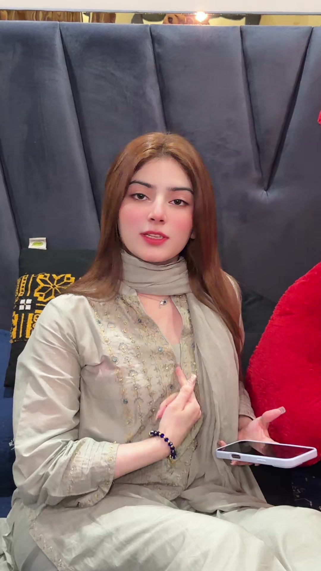 @Zahra🤍