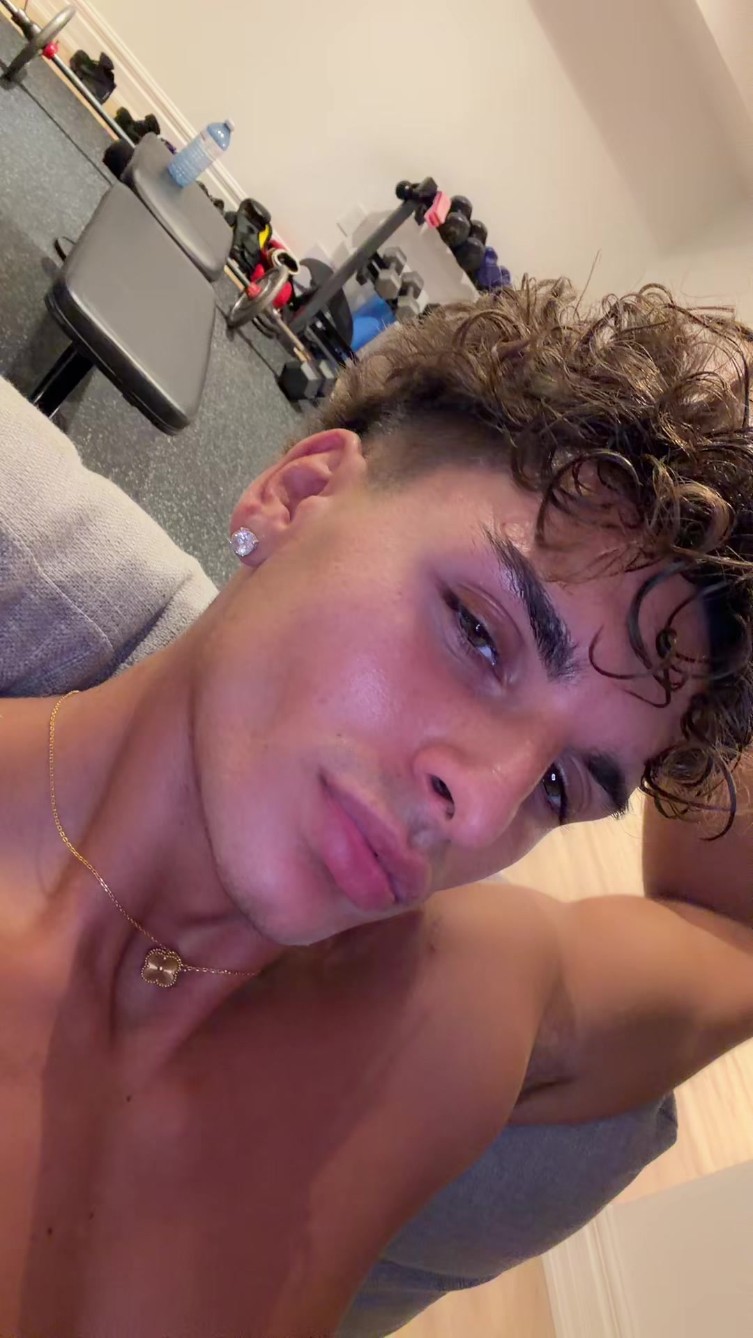 @chris.nikoo