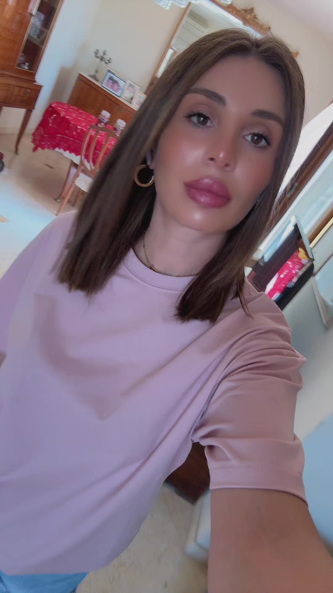 @ნინა