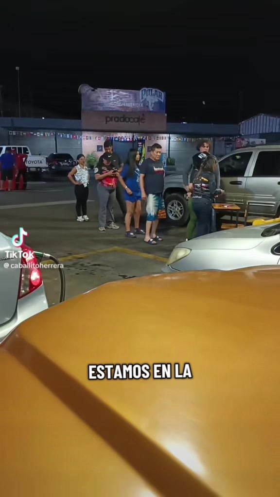 @V&iacute;ctor Aponte