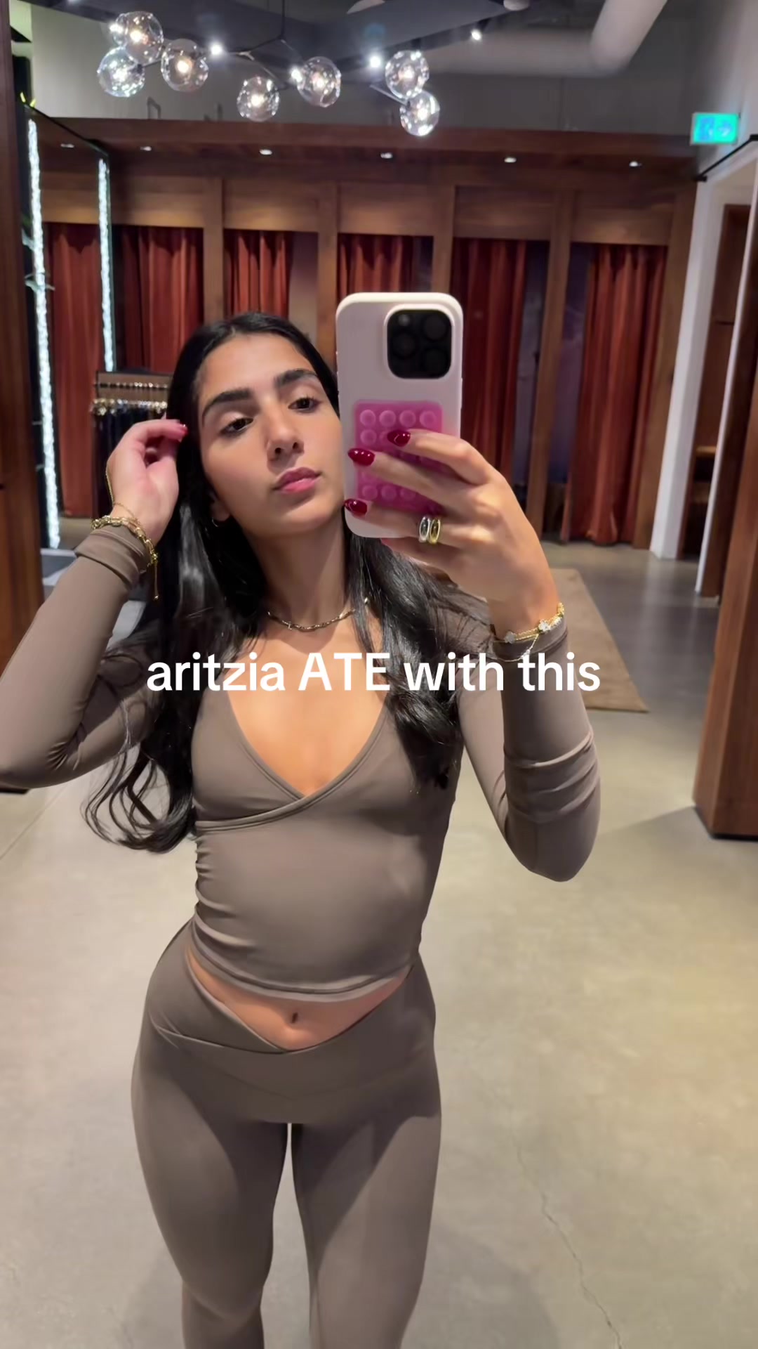 @liliazehtabb