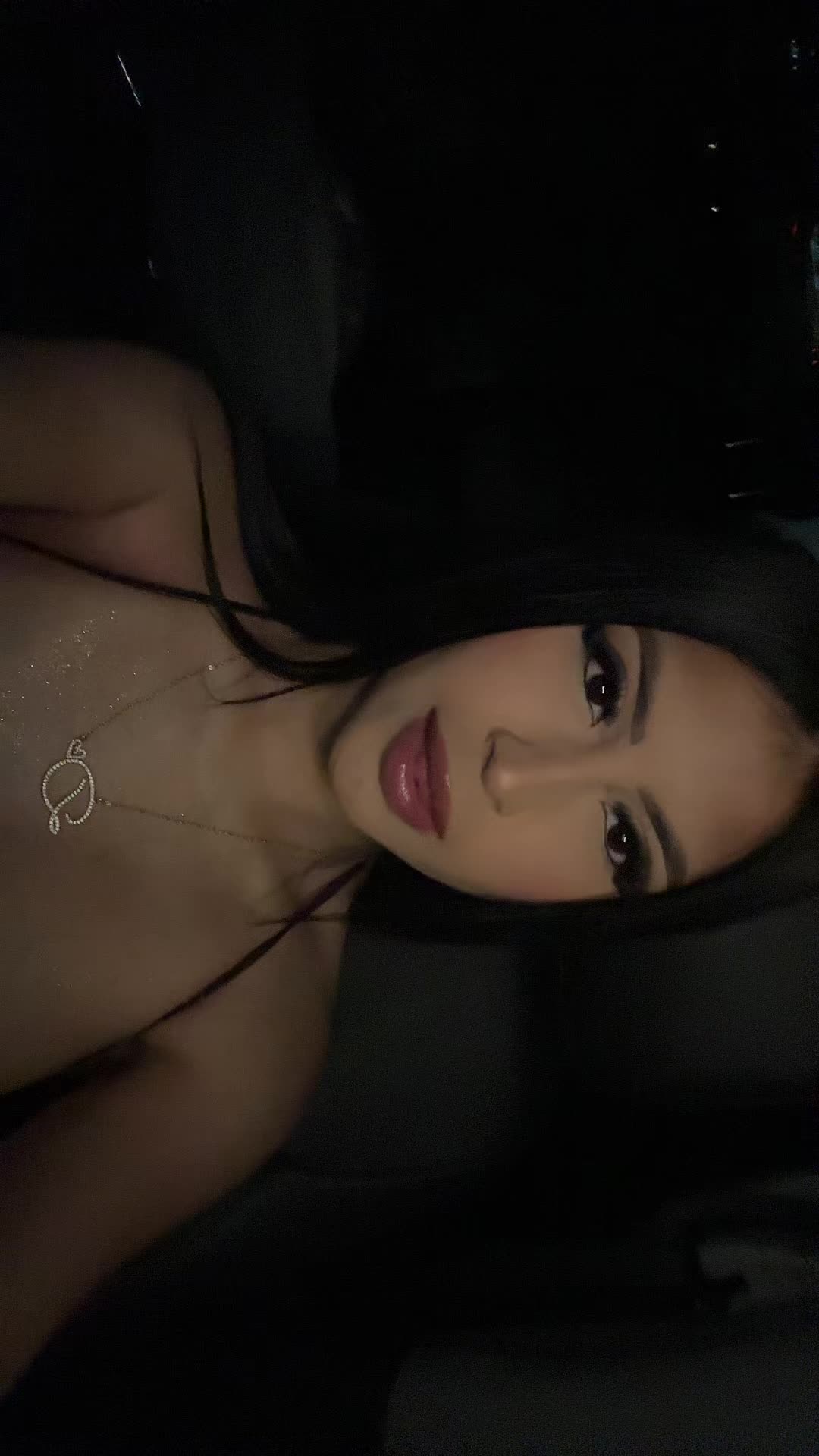 @des ᥫ᭡