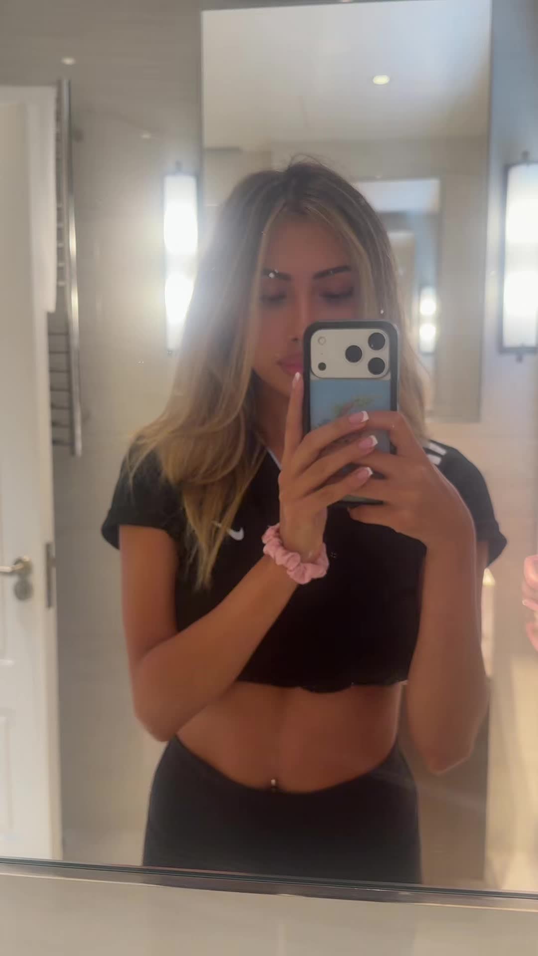 @invaderzoeee