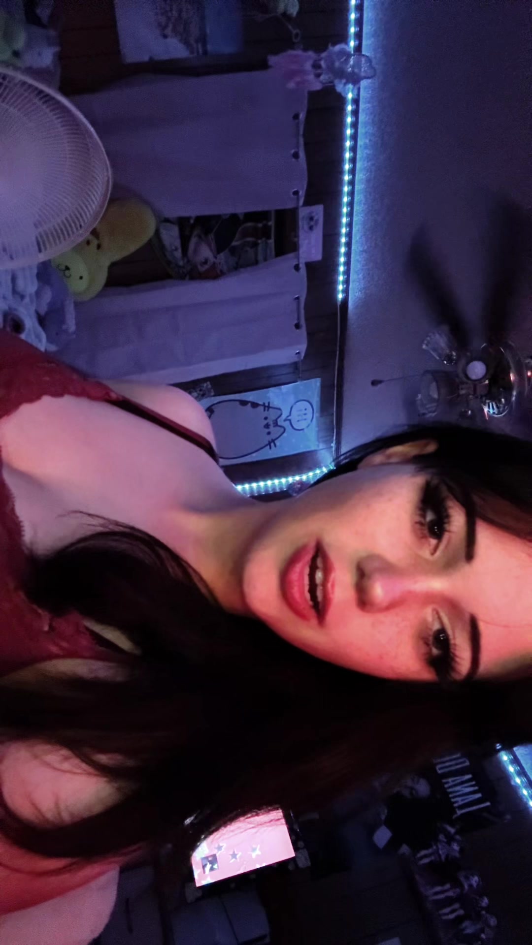 @Alyssa🧁🪽🫧