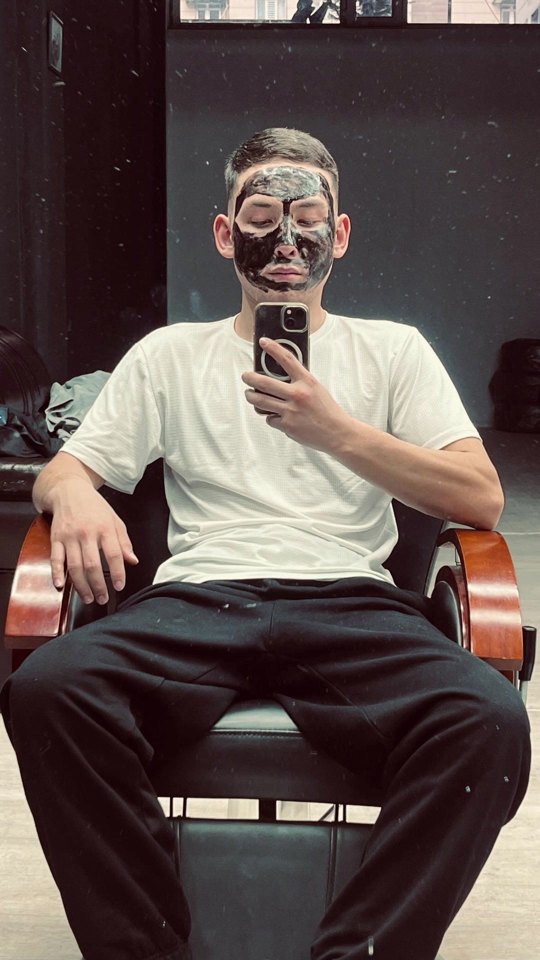 @𝐊𝐔𝐓𝐙𝐇𝐀𝐍🖤