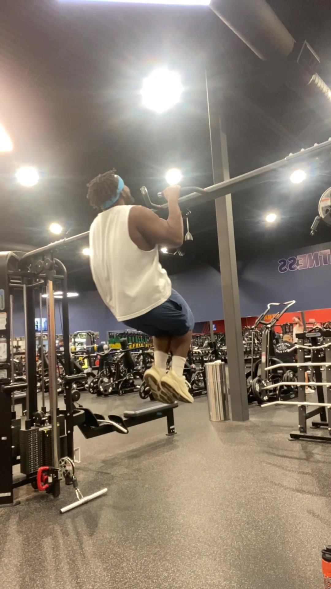 @gymwithbeezy