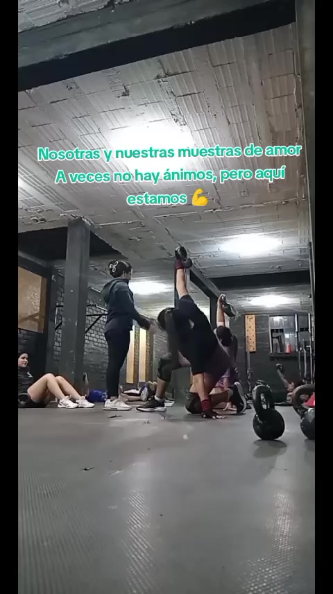 @Moni 🇵🇪