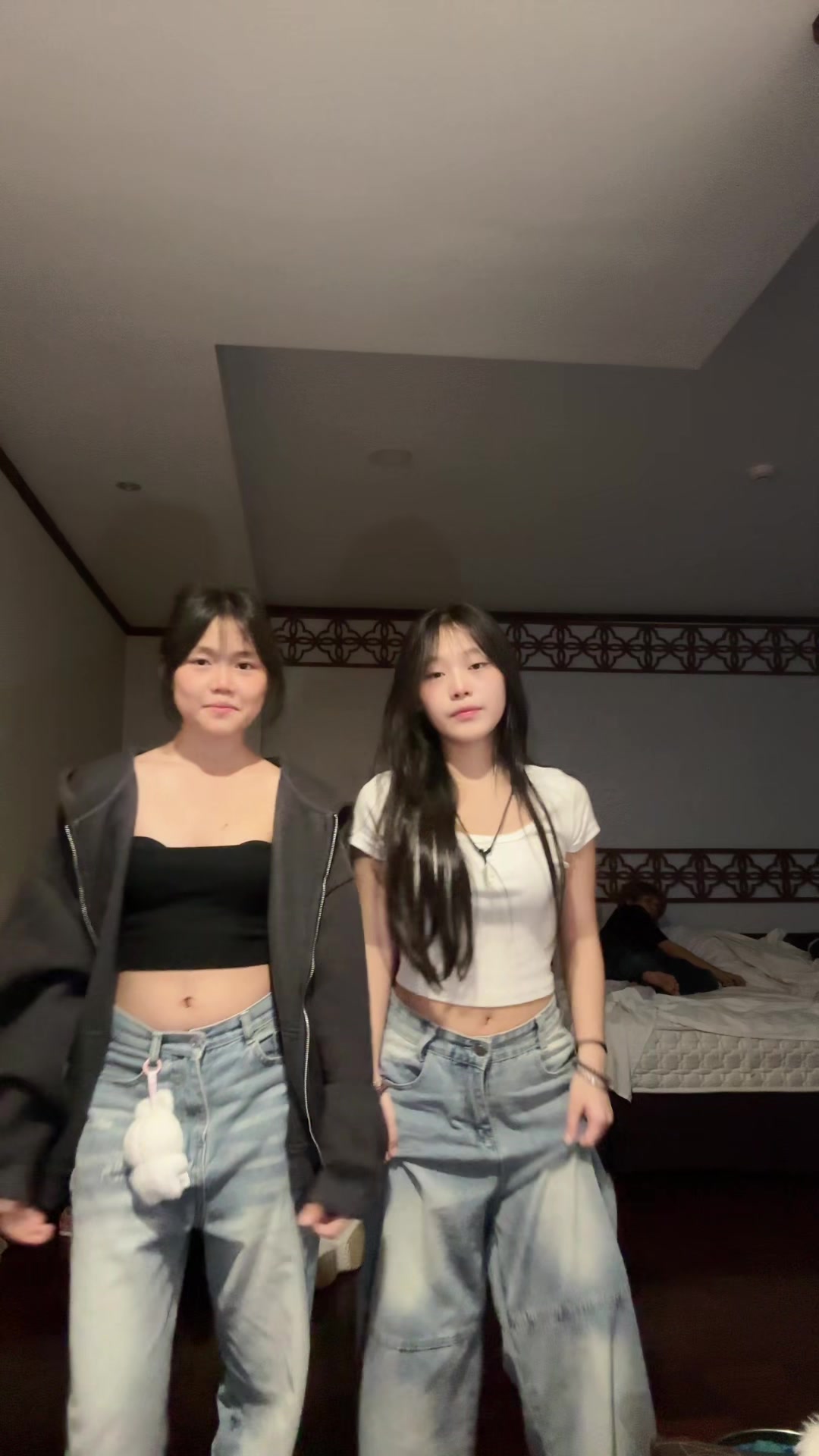 @emm