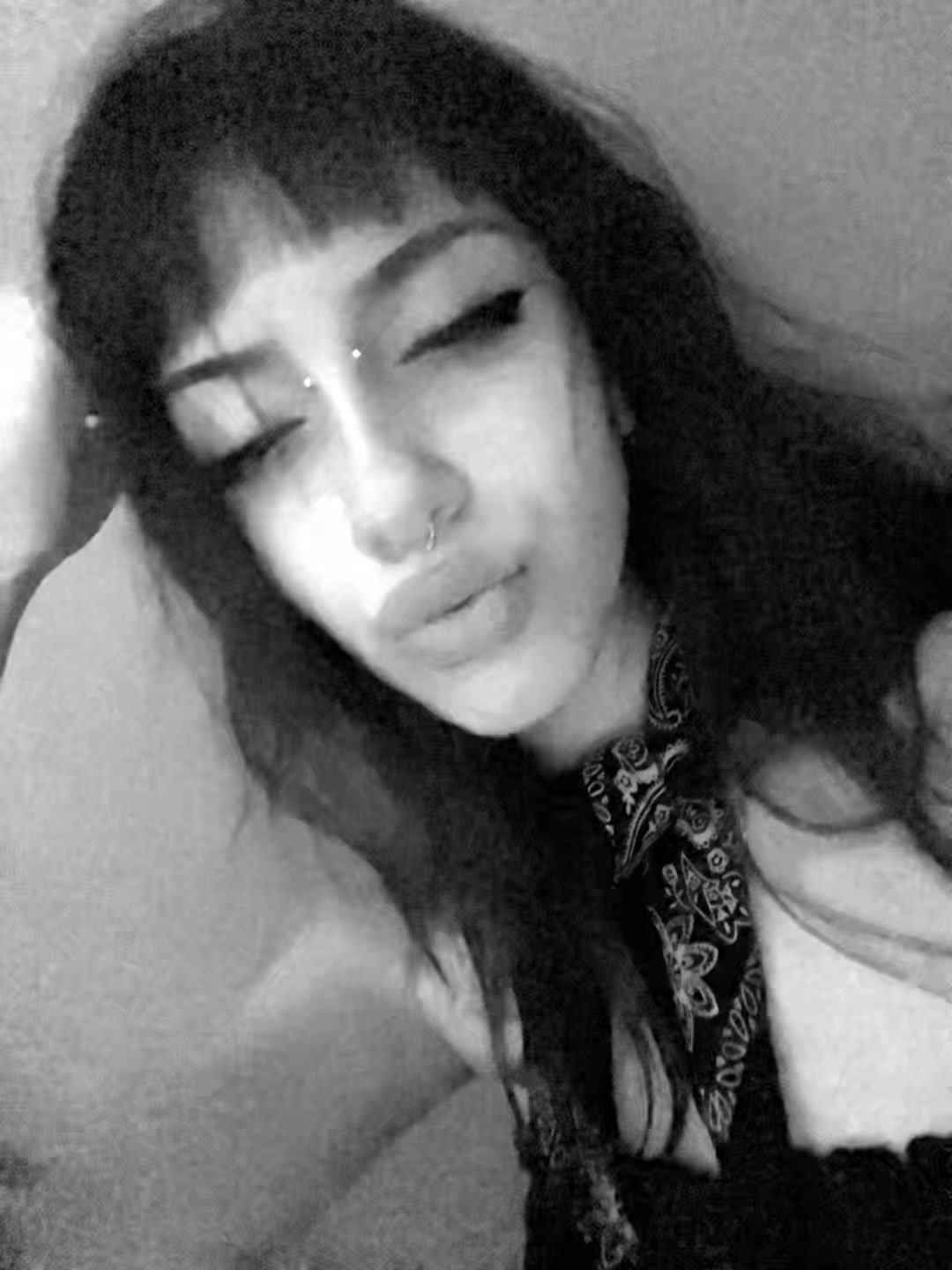 @نوژآ