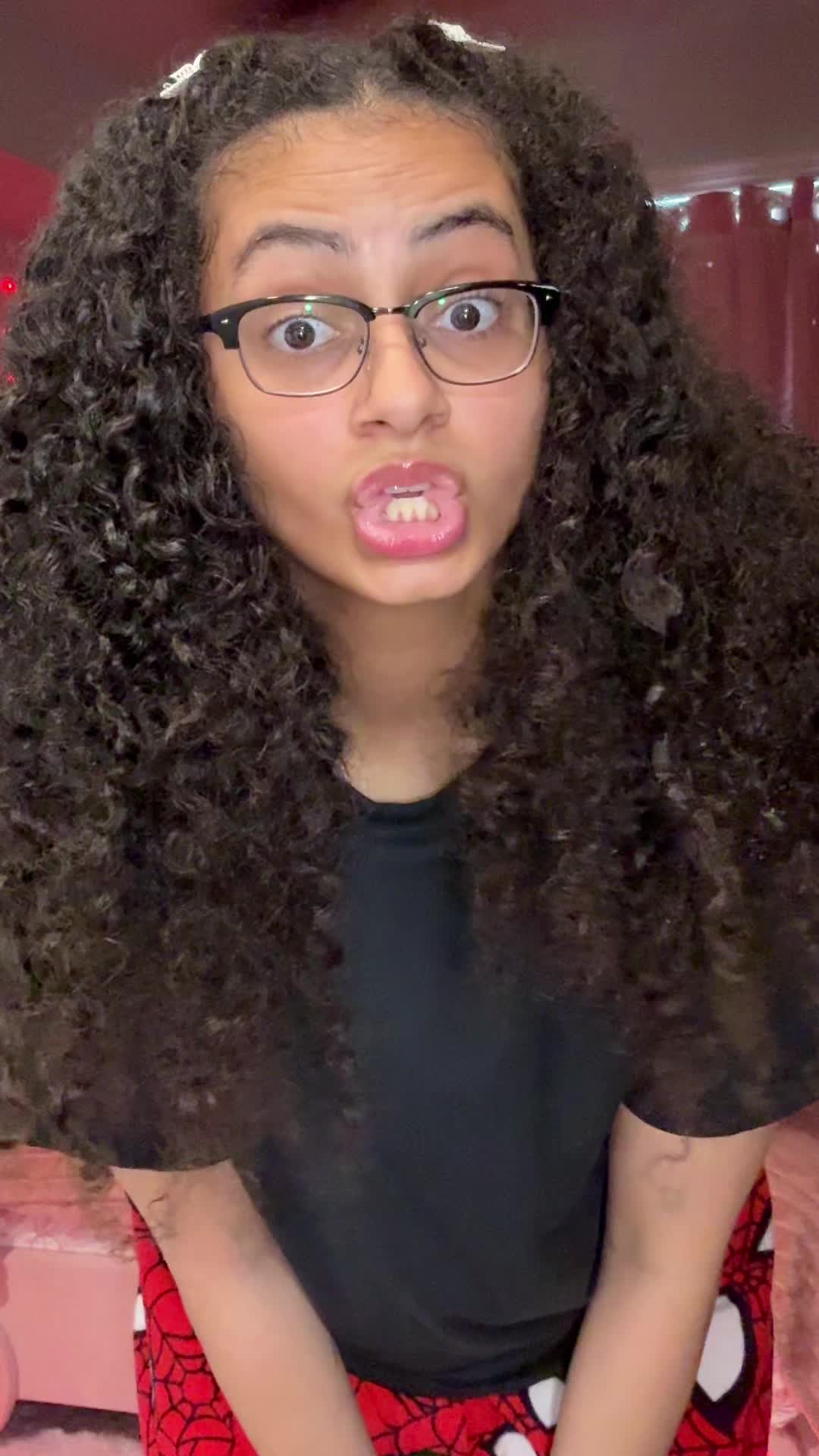 @StormsinParis