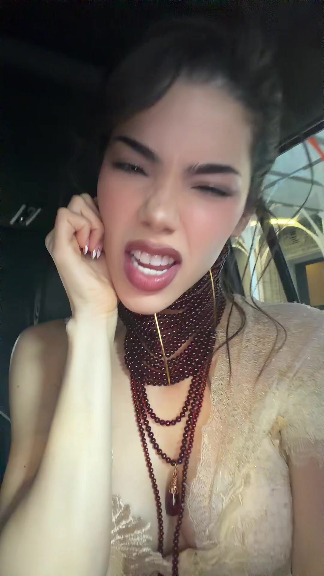 @KeniaOs