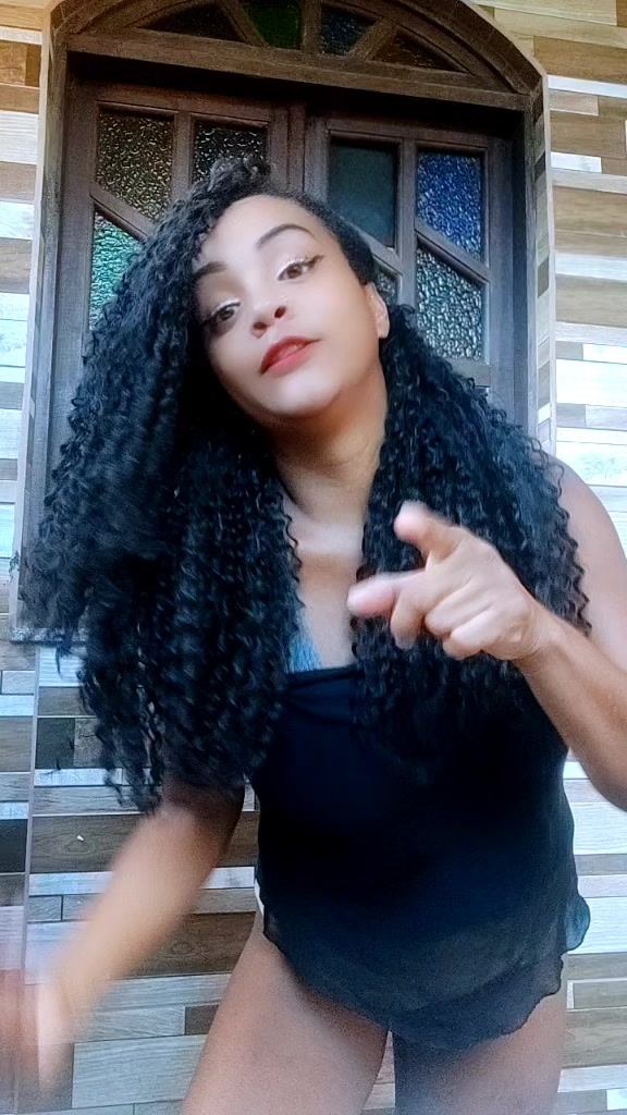 @Lucy a guria do short sexy