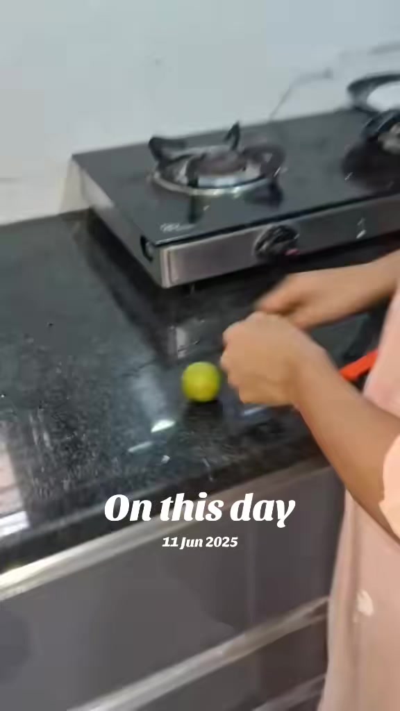 @𝗔𝘆𝗲𝘀𝗵𝗮 🇵🇰