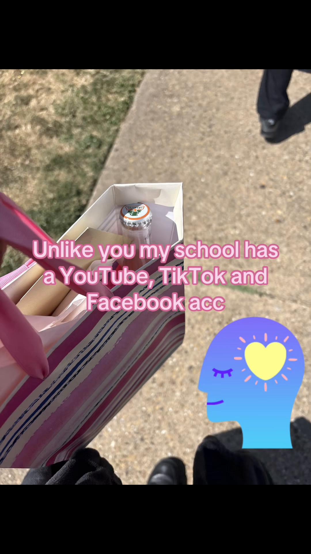@⃟chalupa