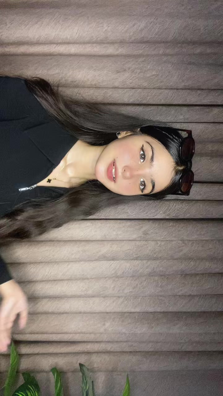 @Unzila Junejo