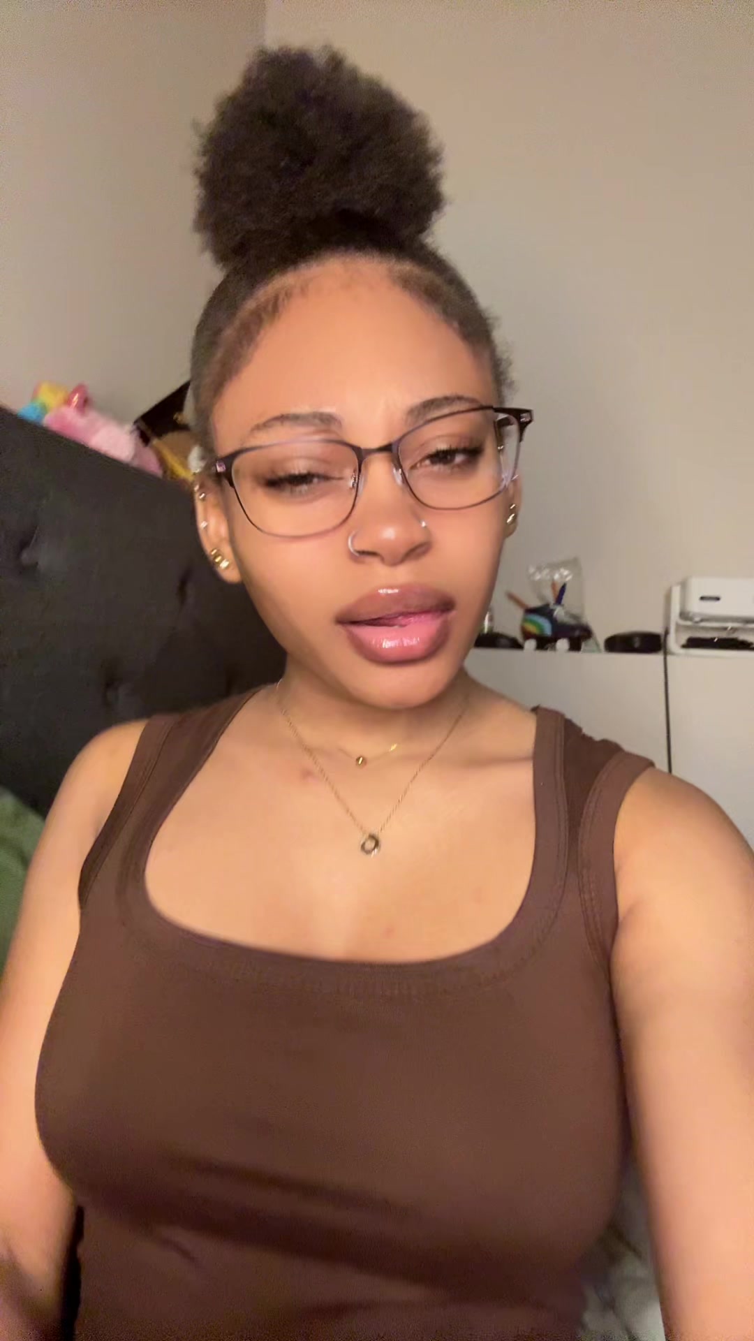 @Emily🖤👤