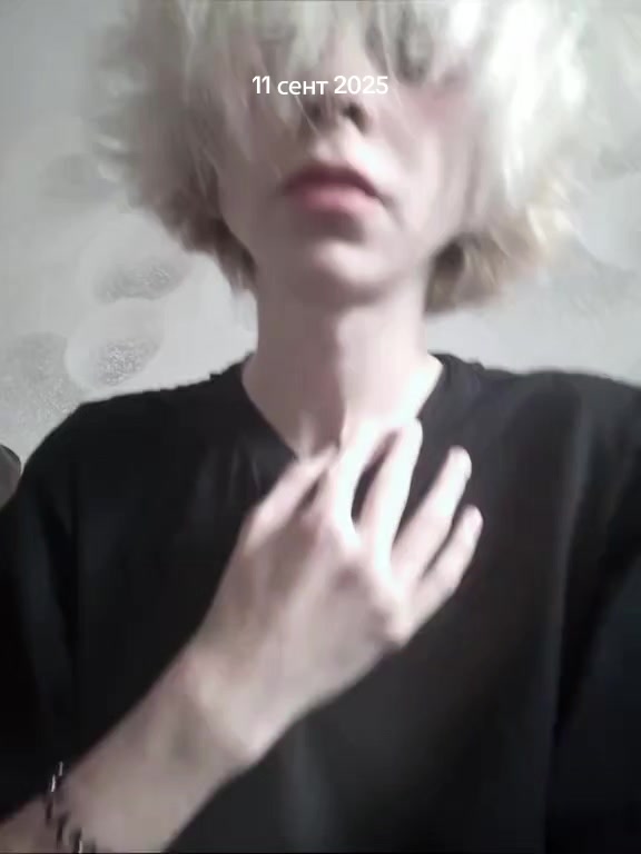 @ᴡᴇᴀᴋɴᴇ†𝟥s
