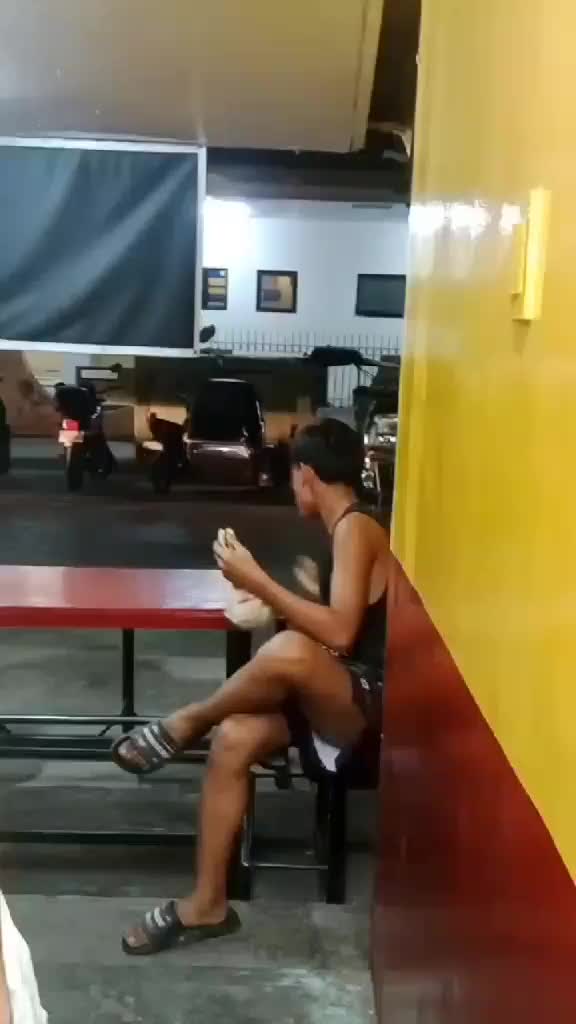 @f.rxncIs
