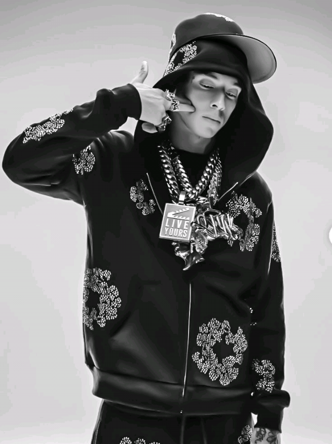 @YNW