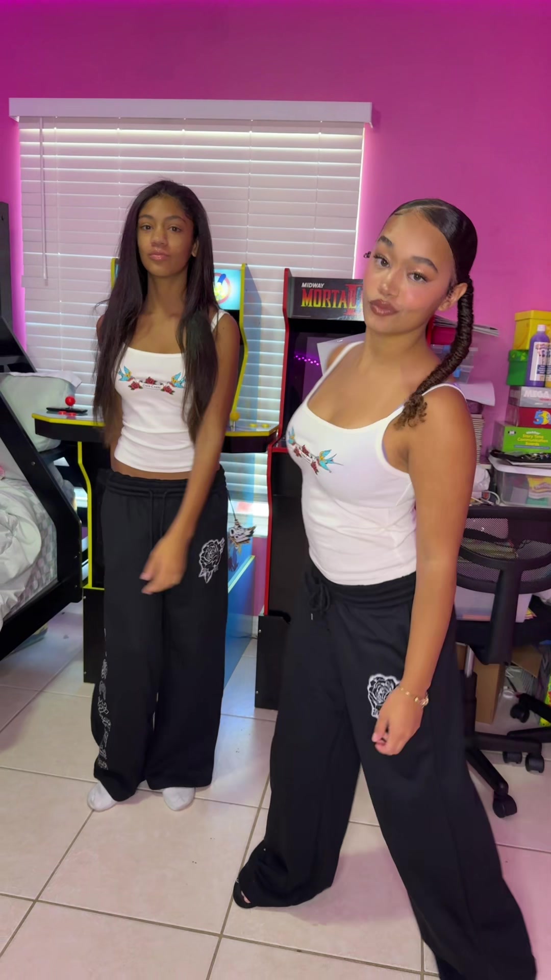 @DemDaddysGirls4