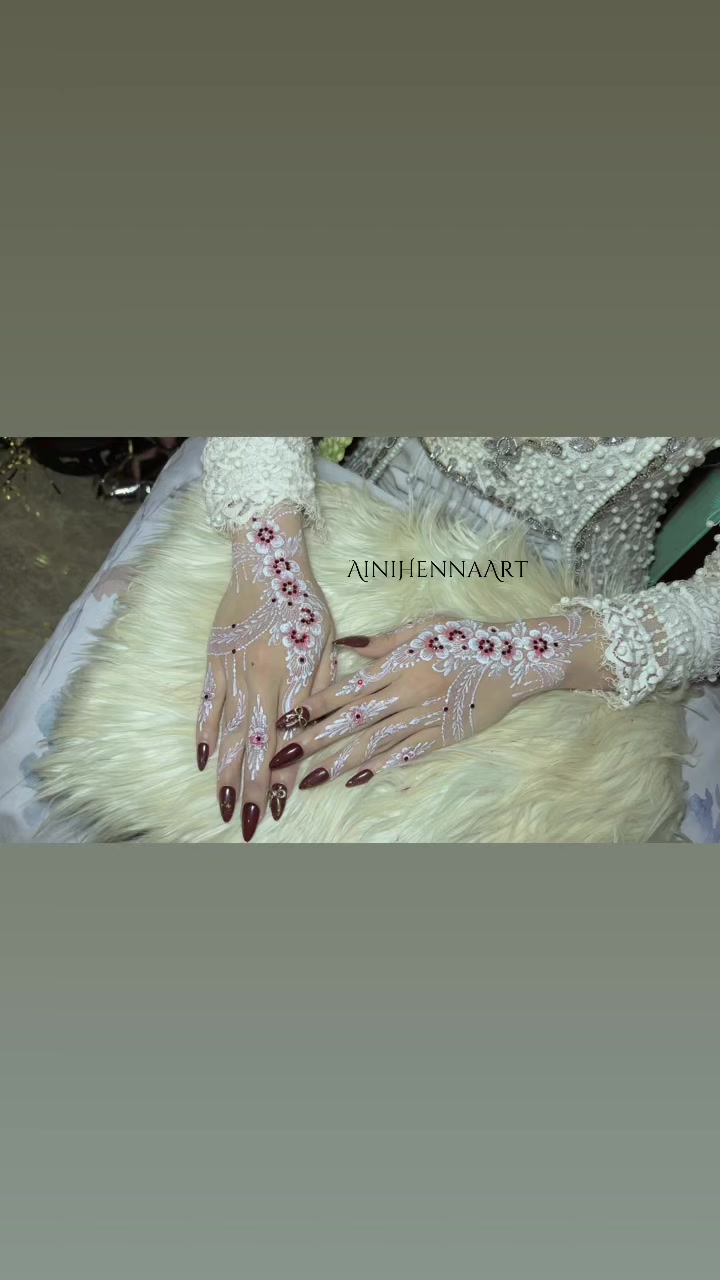 @Aini Henna