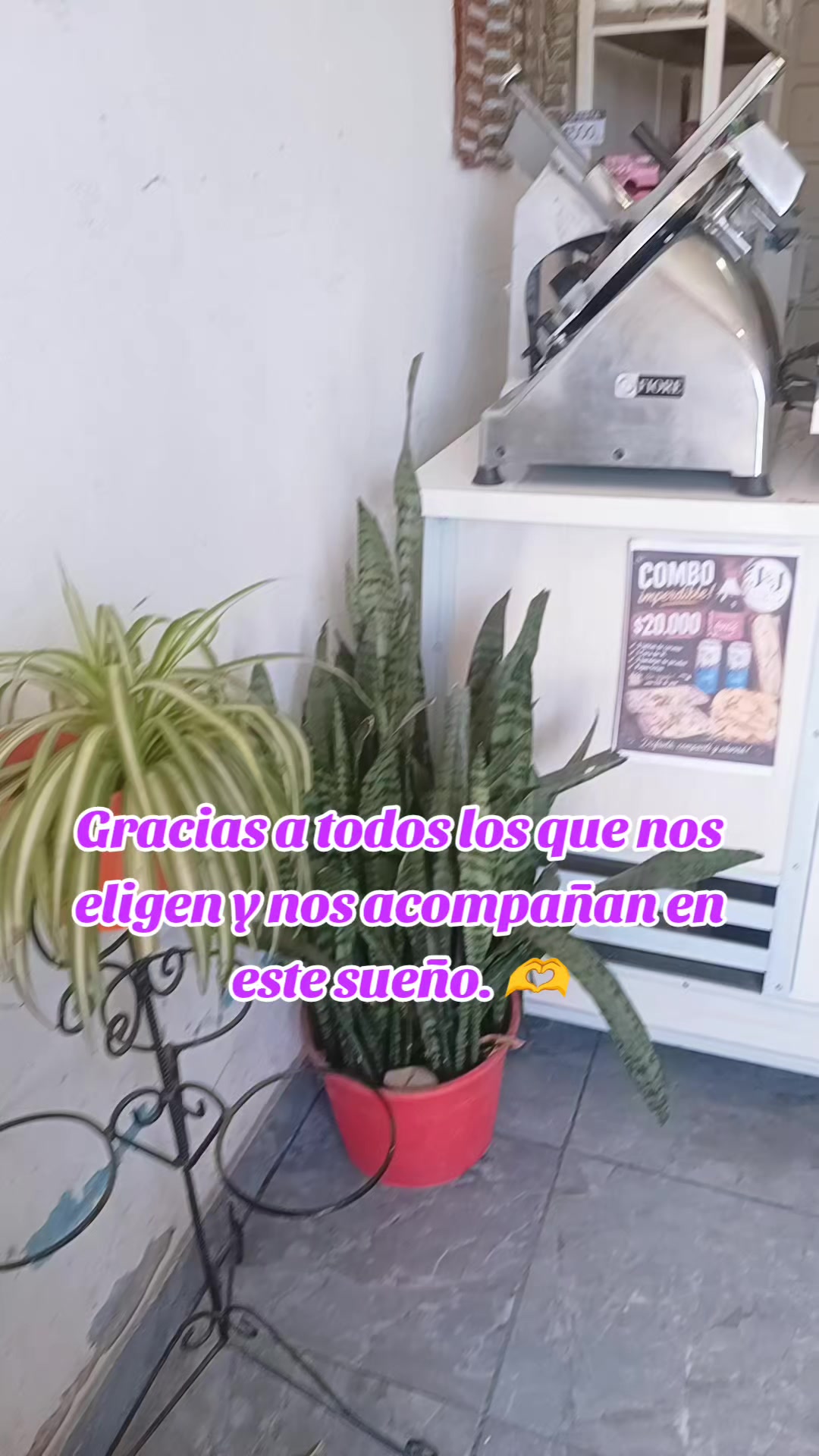 @J&J Almacén