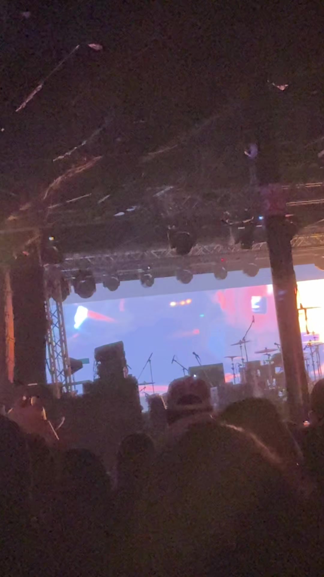 @Brenda 🖤🩶🧡🤎