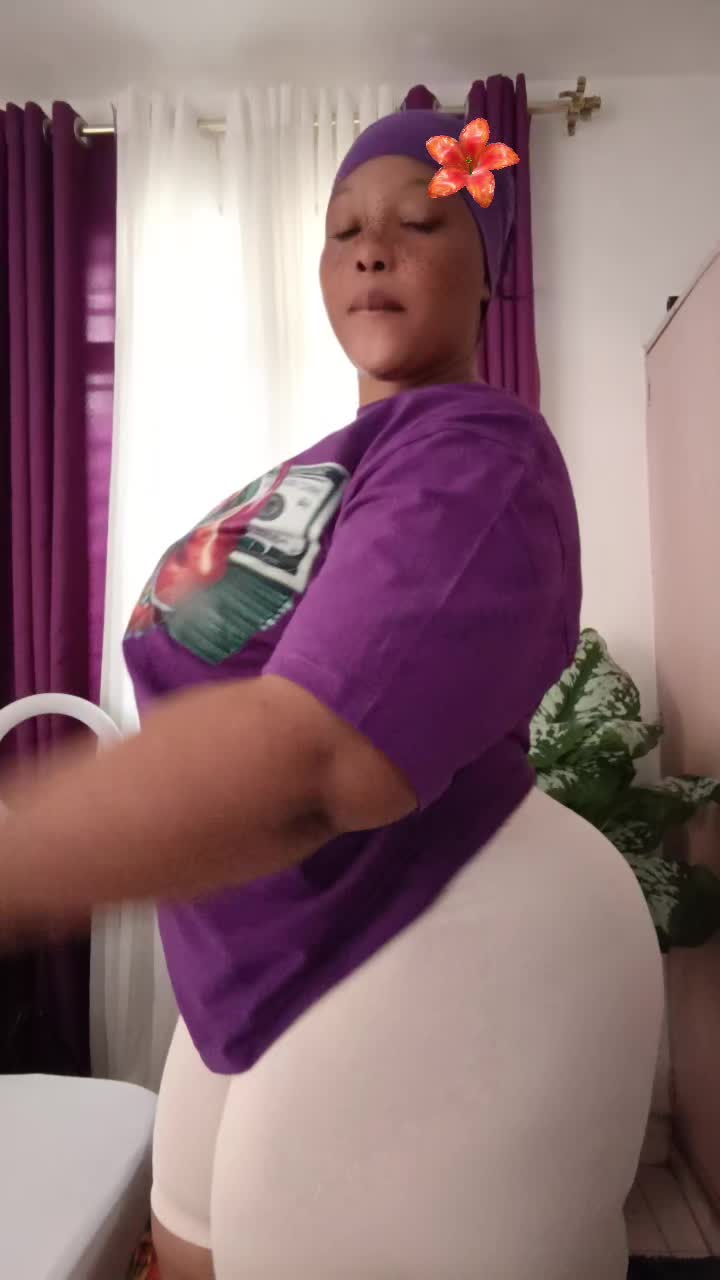 @Maxmillah nyanchera