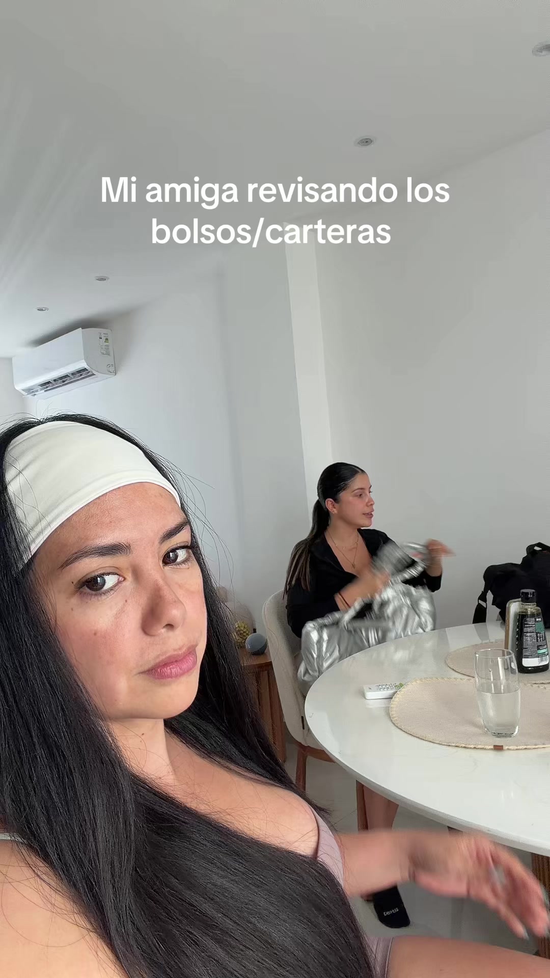@Coraliamelo