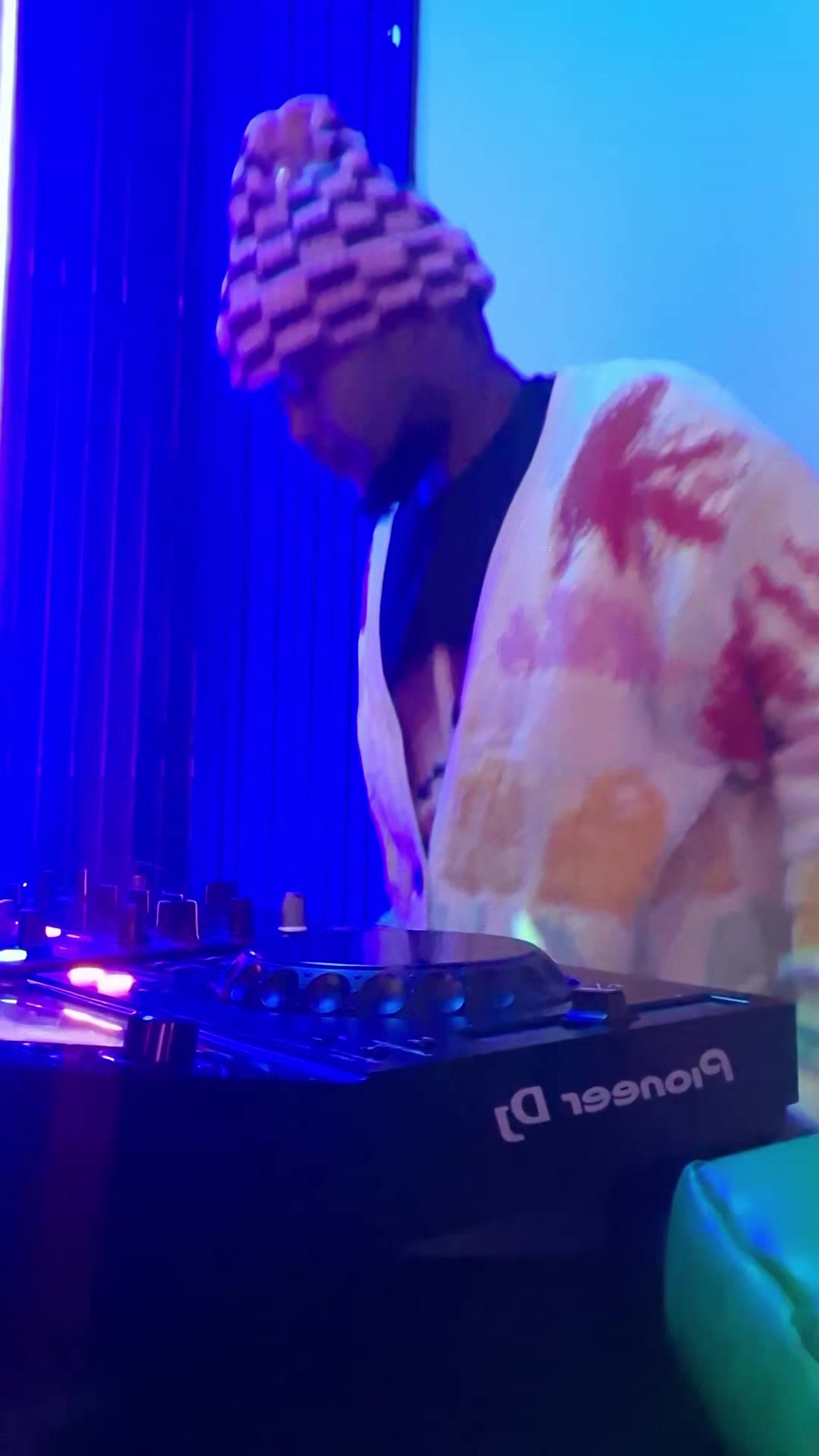 @KGzoz🇿🇦
