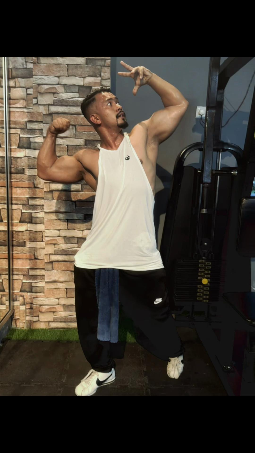 @Gym Shark